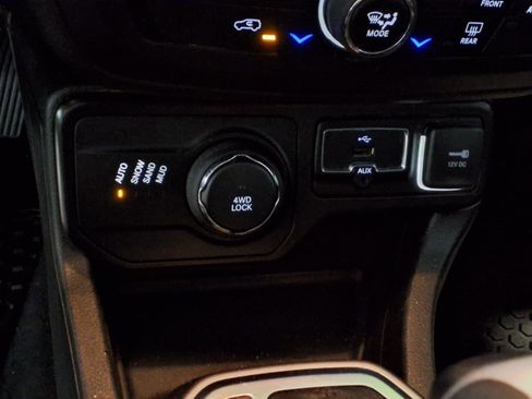 Used 2022 Jeep Renegade Latitude w/ Convenience Group image 23