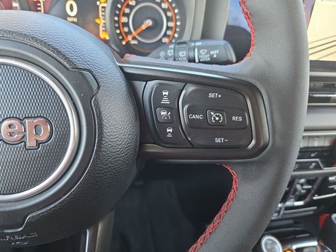 Certified 2024 Jeep Wrangler Unlimited Rubicon image 23