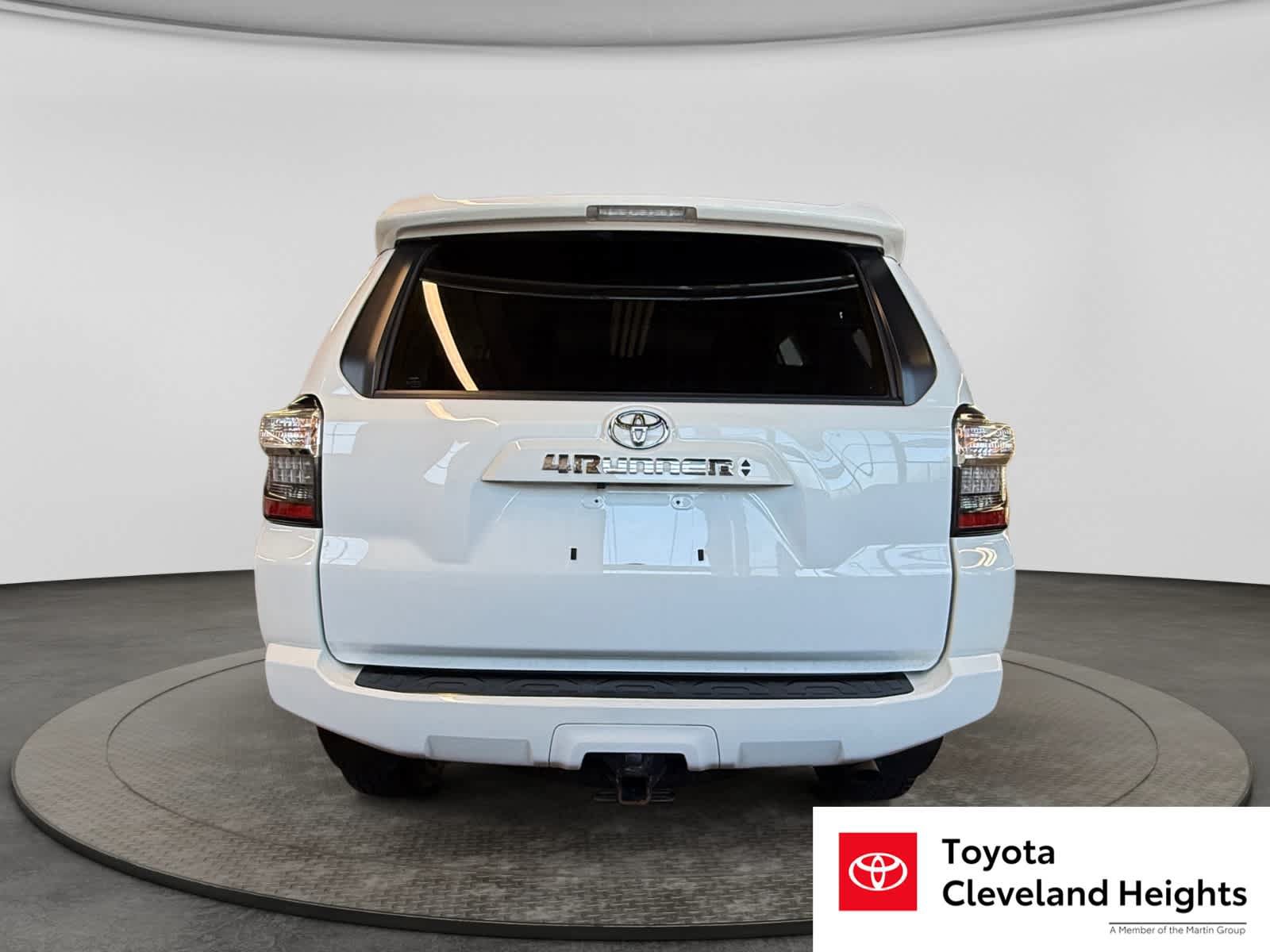 Used 2024 Toyota 4Runner SR5 AWD/4WD image 6