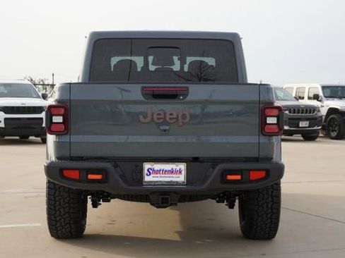 New 2026 Jeep Gladiator Mojave image 8