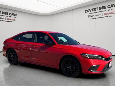 Used 2022 Honda Civic Sport image 1