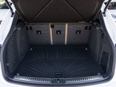 Certified 2026 Porsche Macan S AWD/4WD image 37
