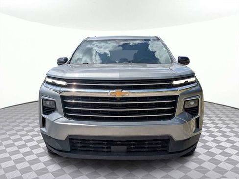 Used 2026 Chevrolet Traverse LT AWD/4WD image 9
