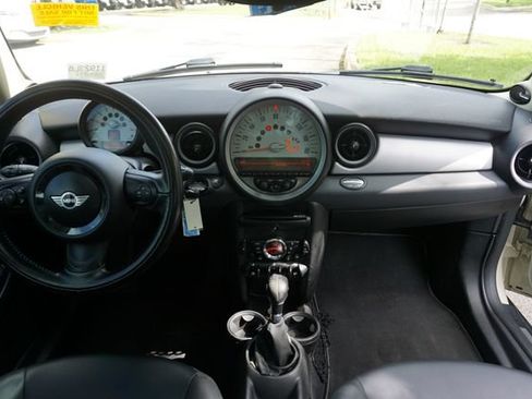 Used 2011 MINI Cooper Hardtop FWD image 6