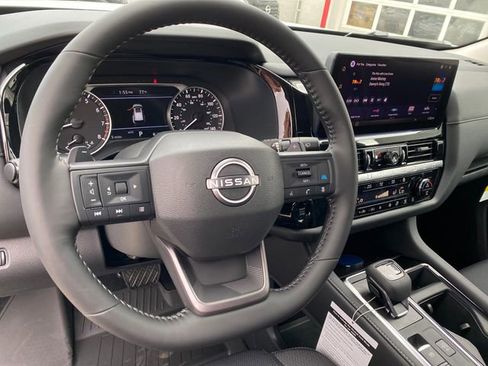 New 2026 Nissan Pathfinder SV image 12