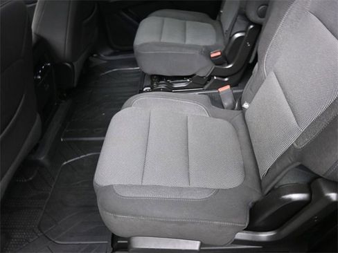 Used 2023 Chevrolet Traverse LT image 22