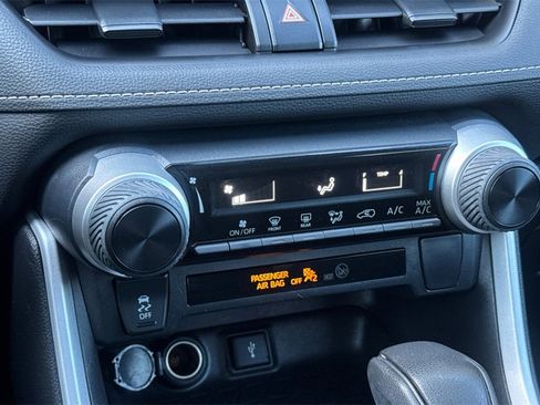 Certified 2022 Toyota RAV4 LE image 19