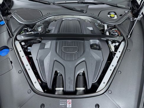 New 2026 Porsche Panamera image 32