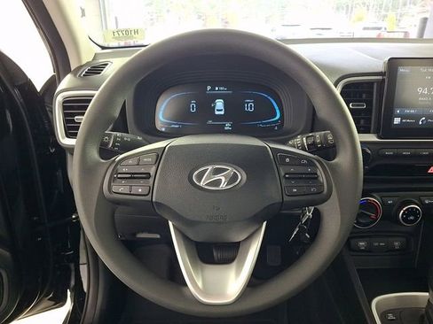 New 2026 Hyundai Venue SE image 16