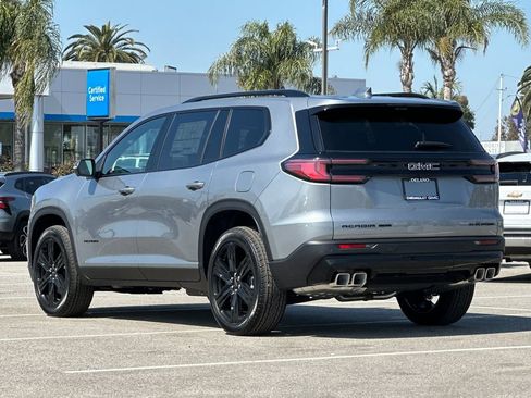 New 2026 GMC Acadia Elevation image 3