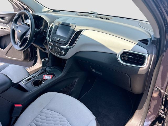 Used 2018 Chevrolet Equinox LS AWD/4WD image 28