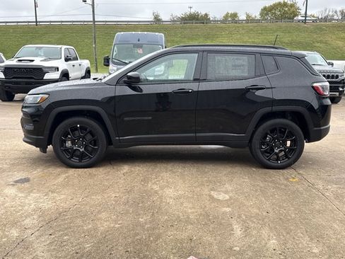 New 2026 Jeep Compass Latitude w/ Quick Order Package 29K image 9