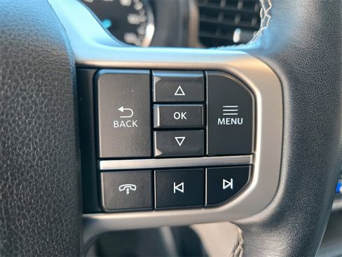 Used 2024 Ford Expedition Limited image 16