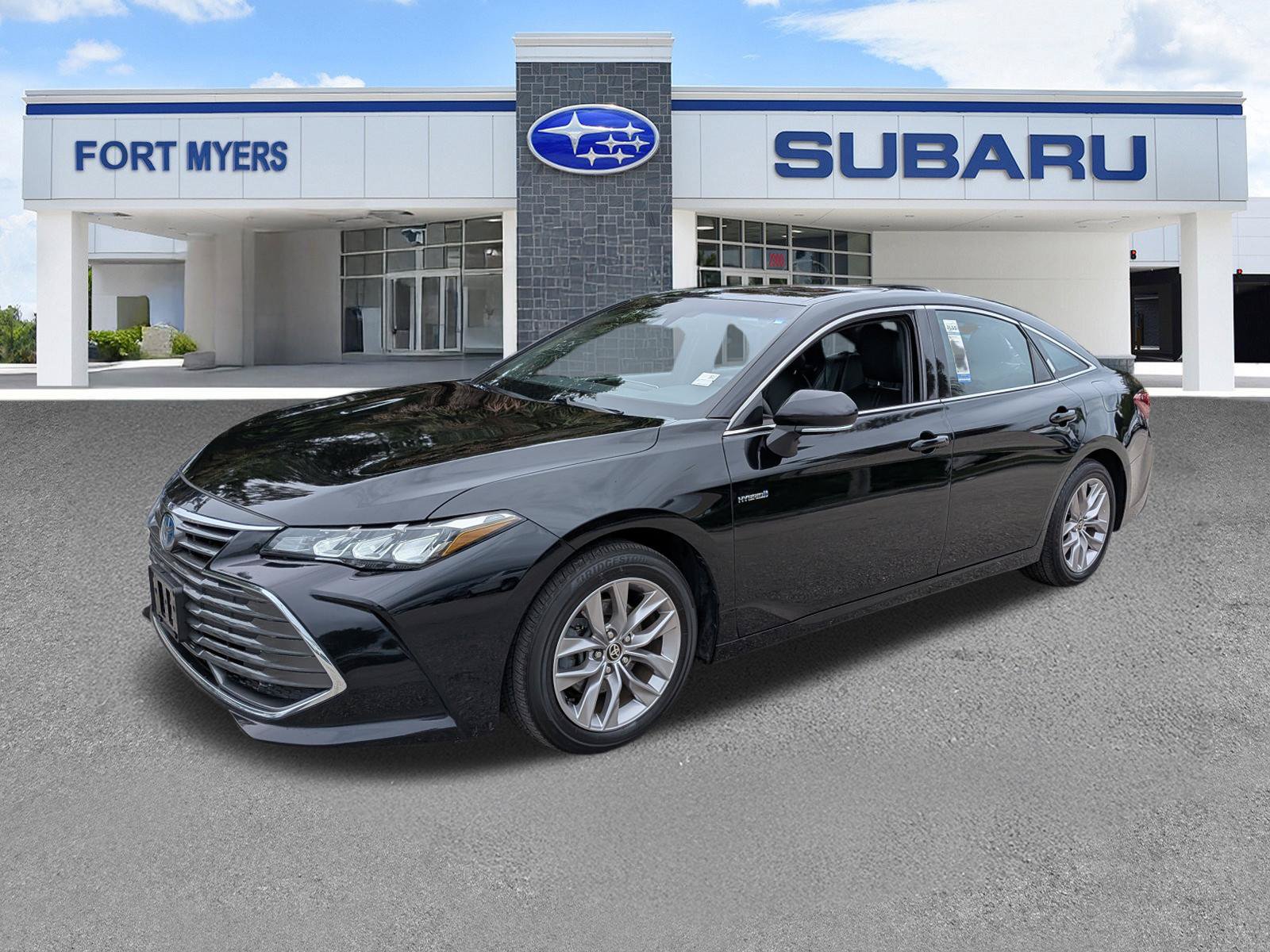 Used 2021 Toyota Avalon XLE w/ Moonroof Package FWD image 8