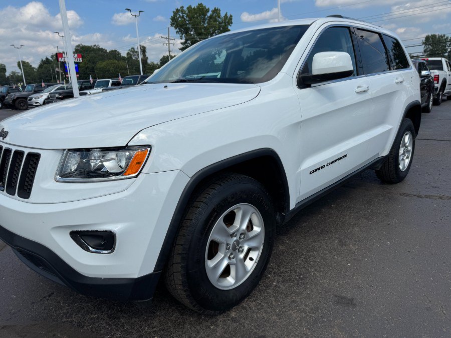 Used 2014 Jeep Grand Cherokee Laredo w/ Quick Order Package 23E AWD/4WD image 9
