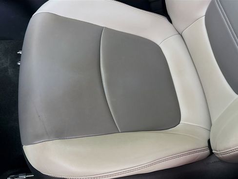 Used 2024 Toyota RAV4 XLE Premium FWD image 18