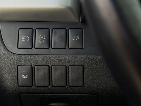 Certified 2019 Toyota Highlander XLE AWD/4WD image 31