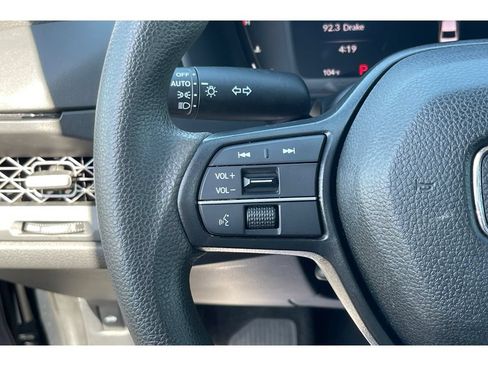 Used 2023 Honda Accord EX image 34