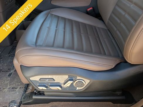 Certified 2024 Kia EV9 Land image 16