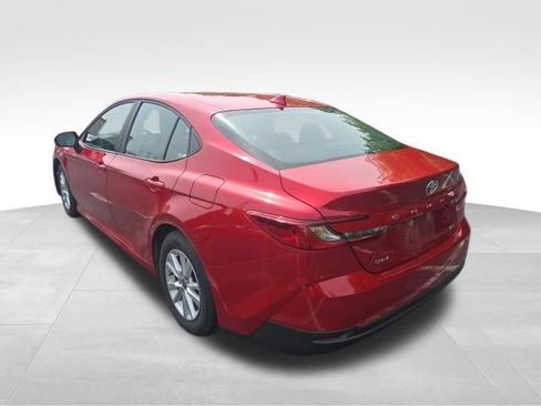 Used 2025 Toyota Camry LE FWD image 4
