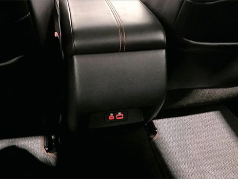 Used 2021 Nissan Altima 2.5 SR w/ SR Premium Package image 10