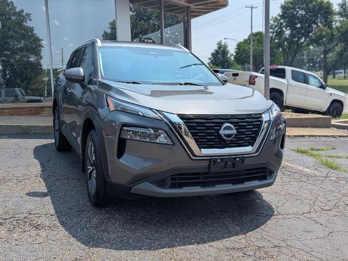 Used 2023 Nissan Rogue SV w/ SV Premium B Package AWD/4WD image 1