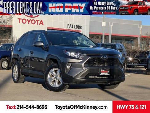 Used 2021 Toyota RAV4 XLE image 1