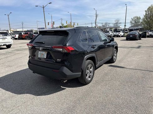Used 2025 Toyota RAV4 XLE image 7