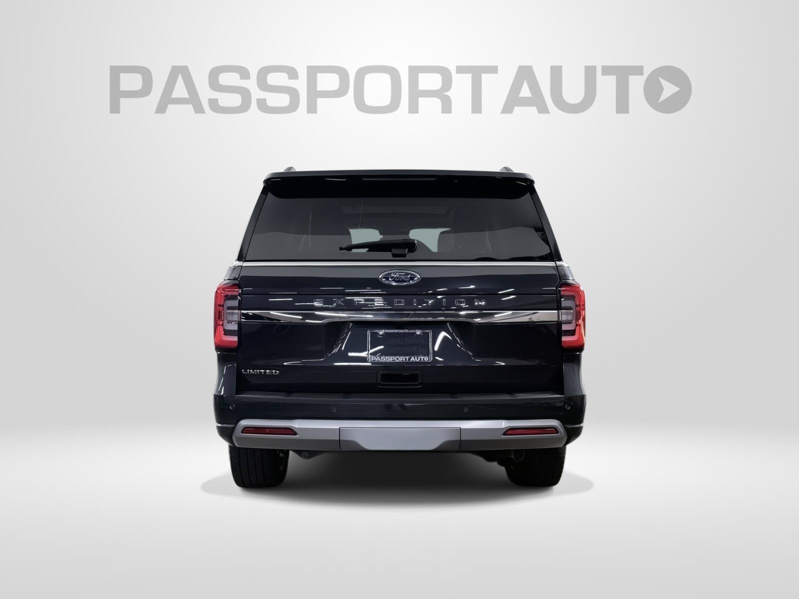 Used 2023 Ford Expedition Limited AWD/4WD image 6