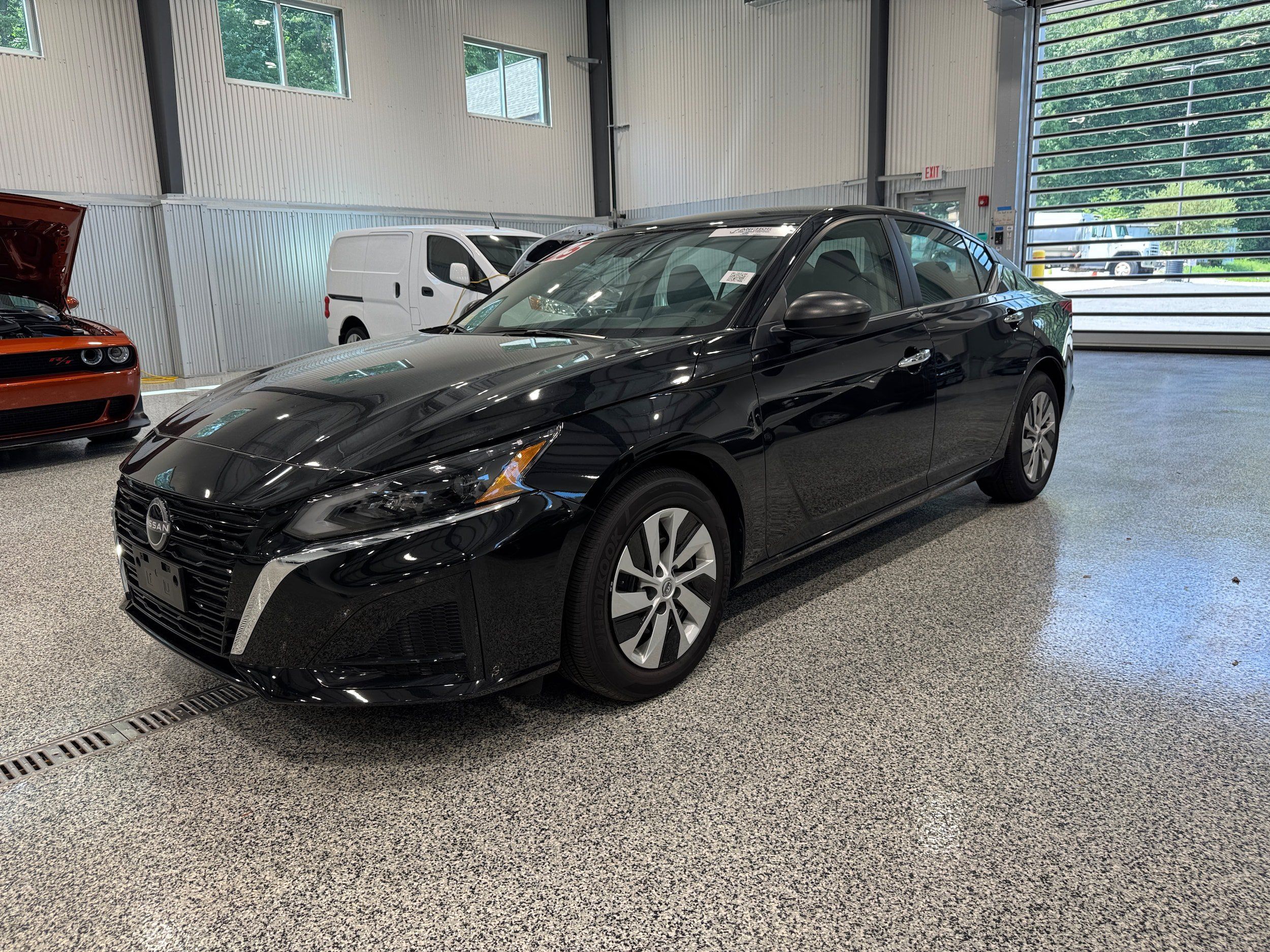 Used 2025 Nissan Altima 2.5 S FWD image 1