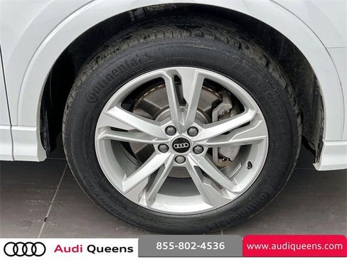 Used 2023 Audi Q3 2.0T Premium w/ Convenience Package image 7