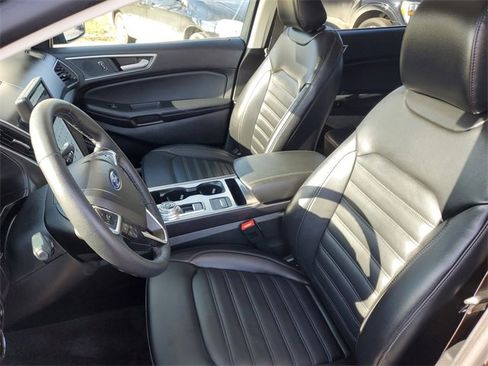 Certified 2024 Ford Edge SEL w/ Convenience Package image 9