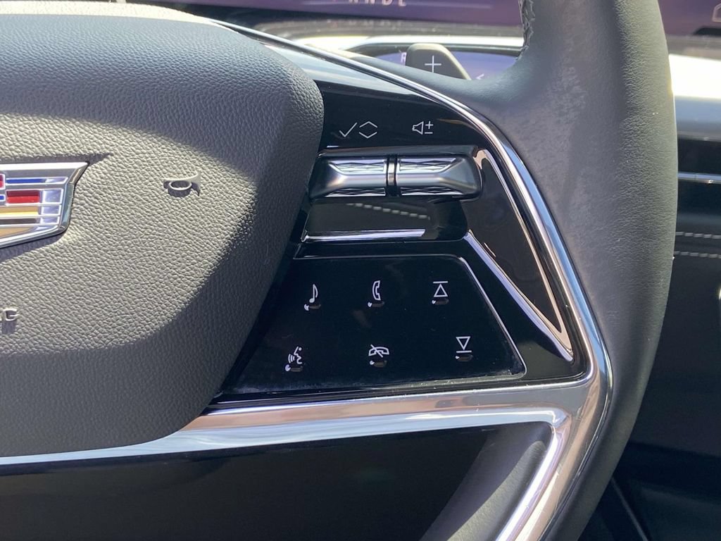 Certified 2025 Cadillac Escalade Sport AWD/4WD image 26