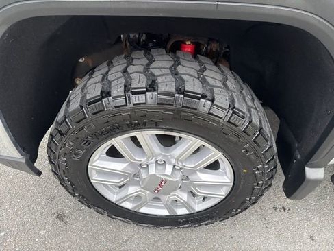 Used 2021 GMC Sierra 2500 SLT w/ SLT Premium Package AWD/4WD image 13