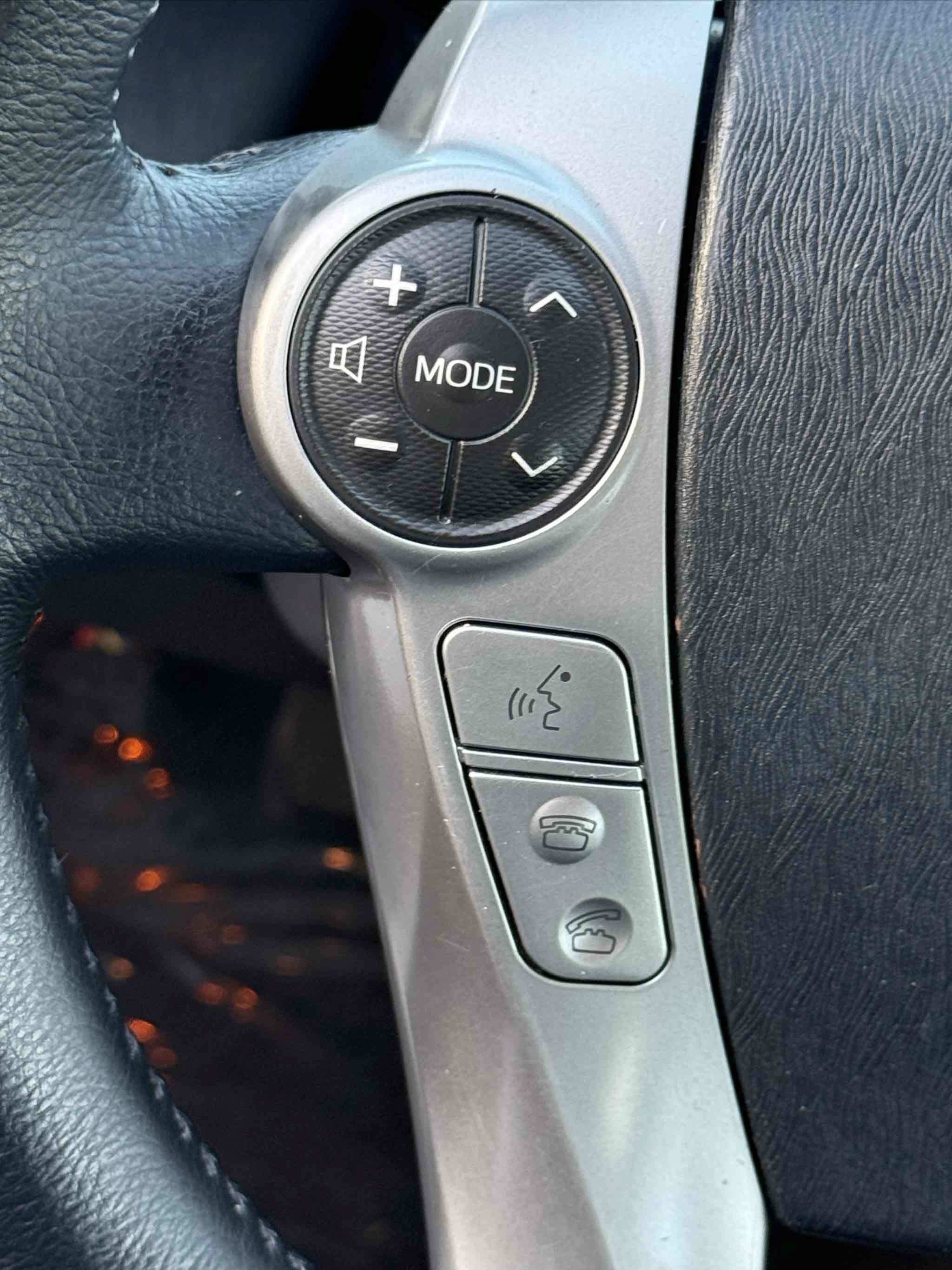 Used 2017 Toyota Prius V Four FWD image 22