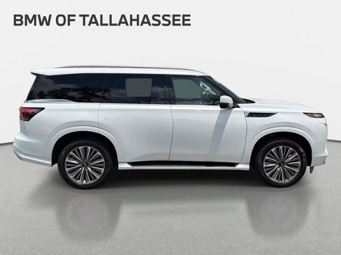 Used 2025 INFINITI QX80 Sensory AWD/4WD image 5