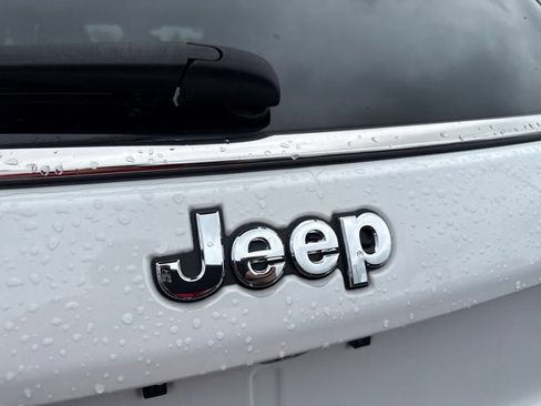 Used 2023 Jeep Compass Limited w/ Elite Group AWD/4WD image 22