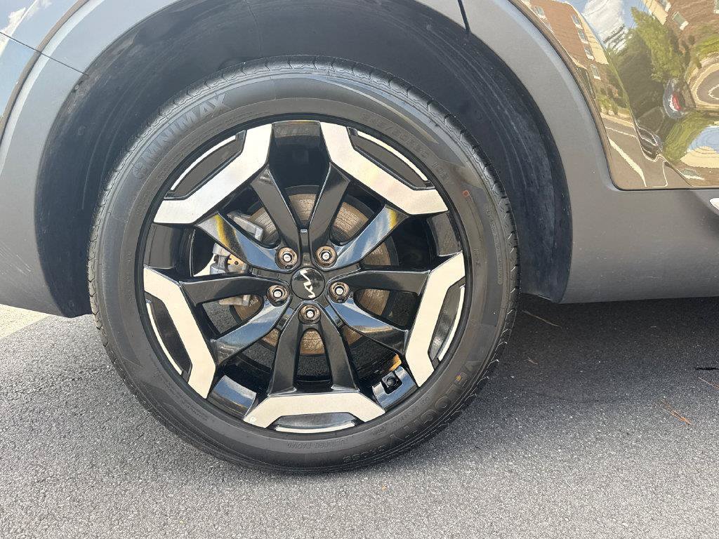 Used 2024 Kia Telluride EX AWD/4WD image 17