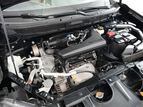 Used 2020 Nissan Rogue SV FWD image 52