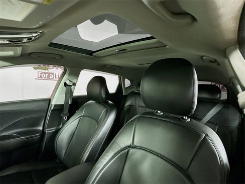 Certified 2025 Hyundai Kona SE image 11