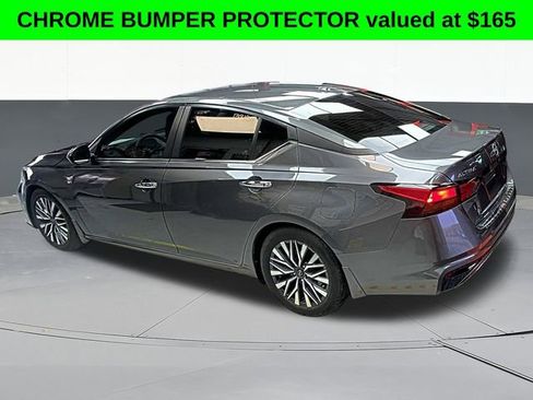 Used 2023 Nissan Altima 2.5 SV image 6