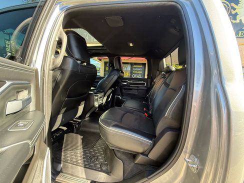 Used 2019 RAM 2500 Laramie image 17