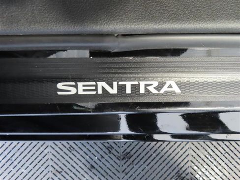 Used 2024 Nissan Sentra SV image 18