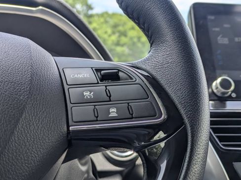 Used 2025 Mitsubishi Eclipse Cross SE AWD/4WD image 24
