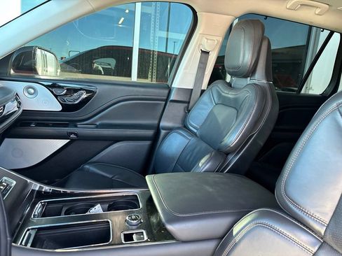 Used 2025 Lincoln Aviator Reserve w/ Equipment Group 201A AWD/4WD image 5