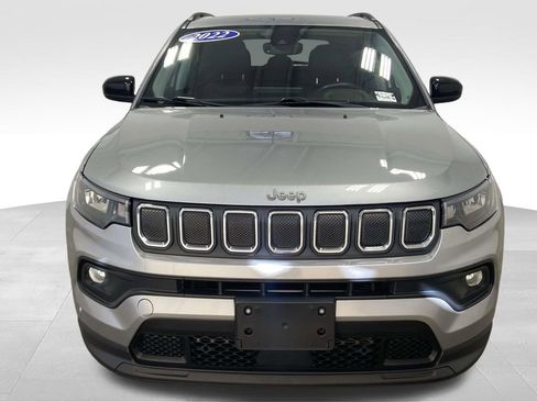 Used 2022 Jeep Compass Latitude w/ Sun and Sound Group image 6