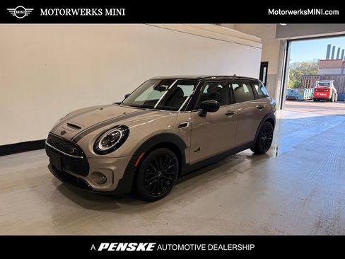 Certified 2023 MINI Cooper Clubman S w/ Premium Package image 1