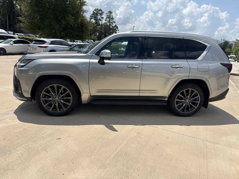 Used 2024 Lexus LX 600 F Sport AWD/4WD image 7