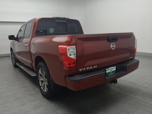 Used 2017 Nissan Titan SV RWD image 5