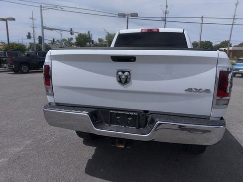 Used 2018 RAM 2500 Tradesman w/ Chrome Appearance Group AWD/4WD image 16